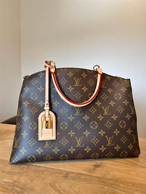 louis vuitton saskatoon|Louis Vuitton lv.